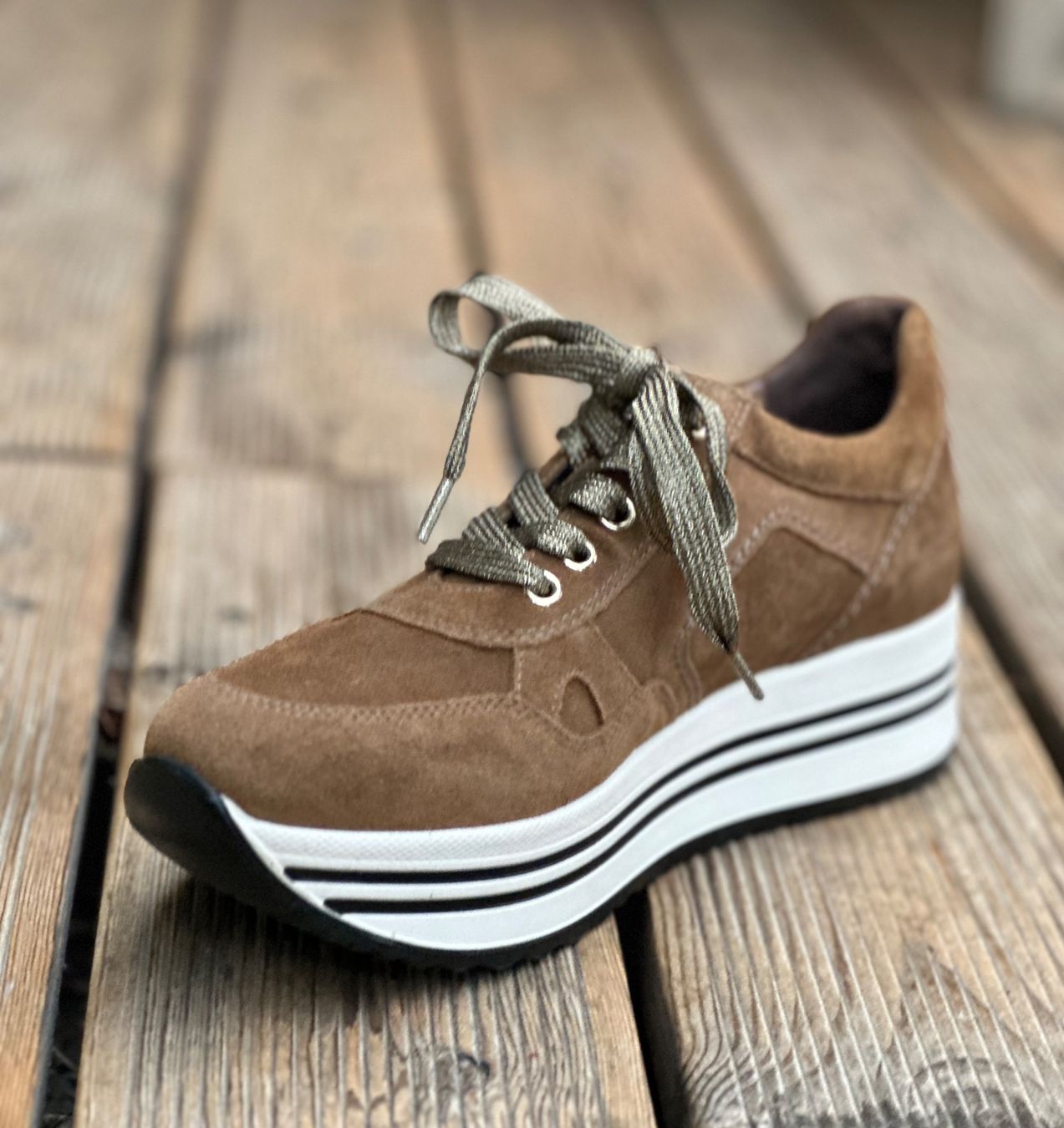 Scarpe da donna: Nero Giardini Sneakers high 37 – Usato da Ipsach venduto da Lary_Sommer 1