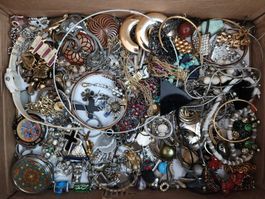 Konvolut Schmuck gemischt Defekt zum Basteln