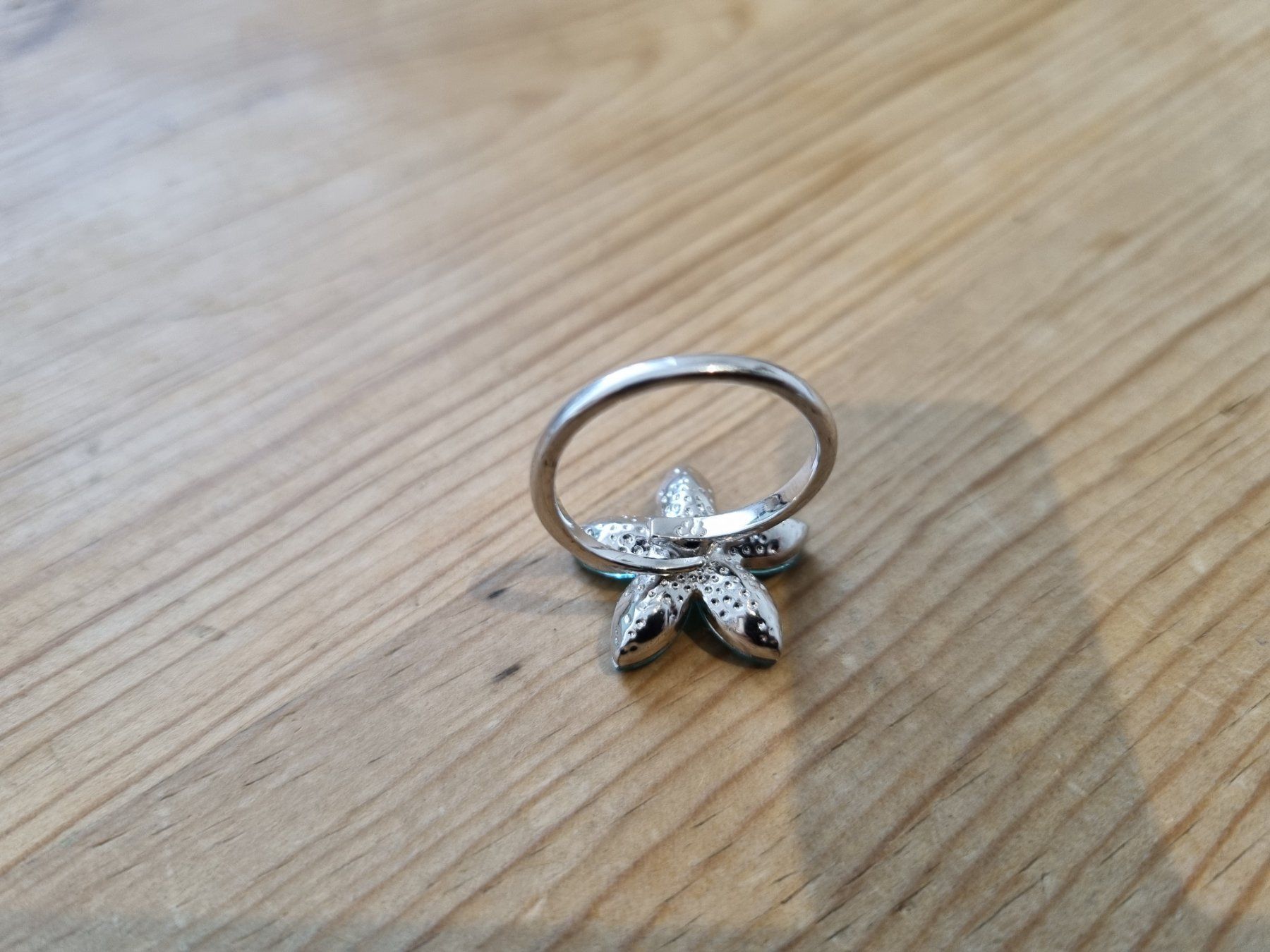 Anelli: Silberfarbiger Ring blaue Blume Strass – Usato da Meggen venduto da WeLoveVintage 4