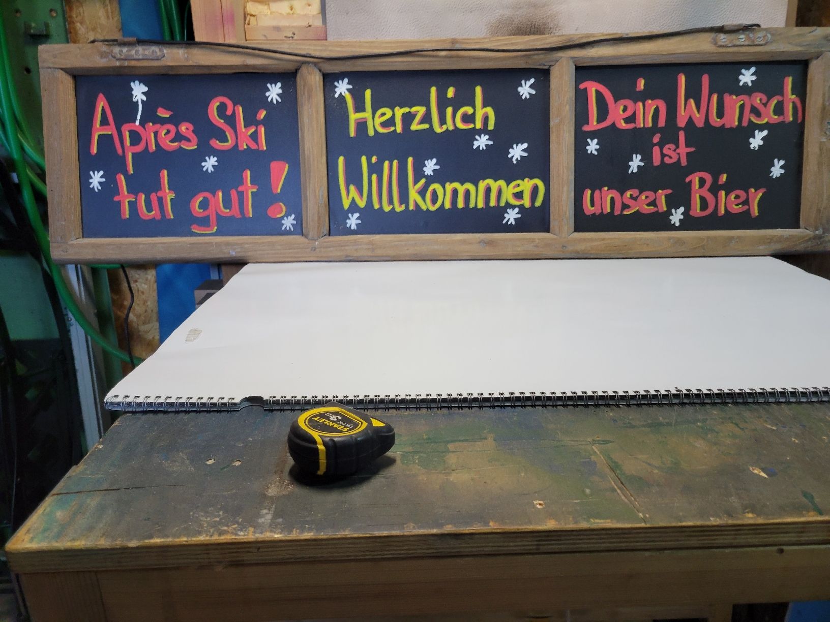 Fenster: Massiver Alter Fensterrahmen mit Werbung  – Gebraucht aus Flims Dorf von Snowhite74