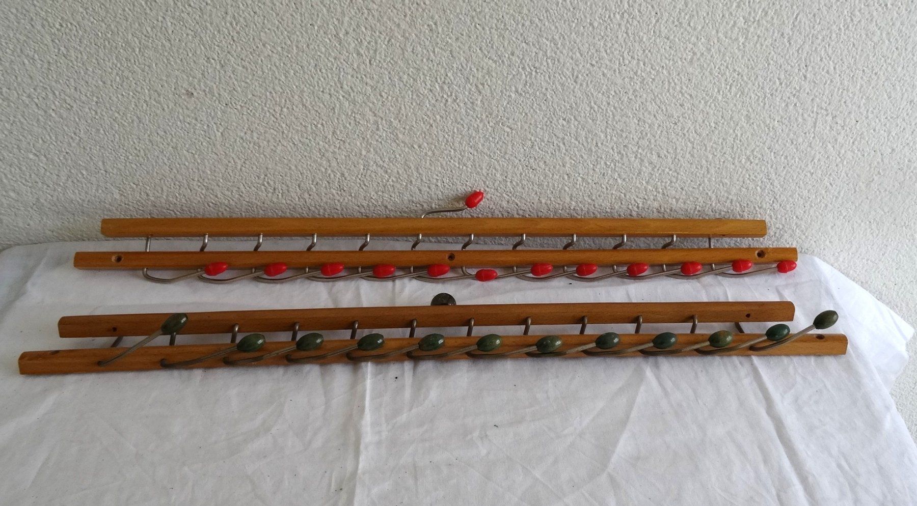 Ketten: 2  Halskettenhalter Vintage – Gebraucht aus Minusio von Mer66