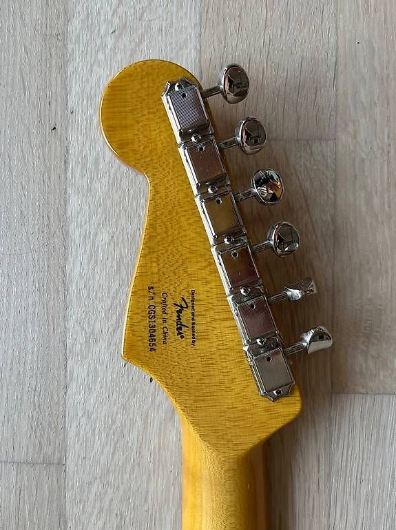 Fender Strumenti musicali: Squier by Fender Classic Vibe '50s Stratocaster – Usato da Zürich venduto da flyingleonie 3