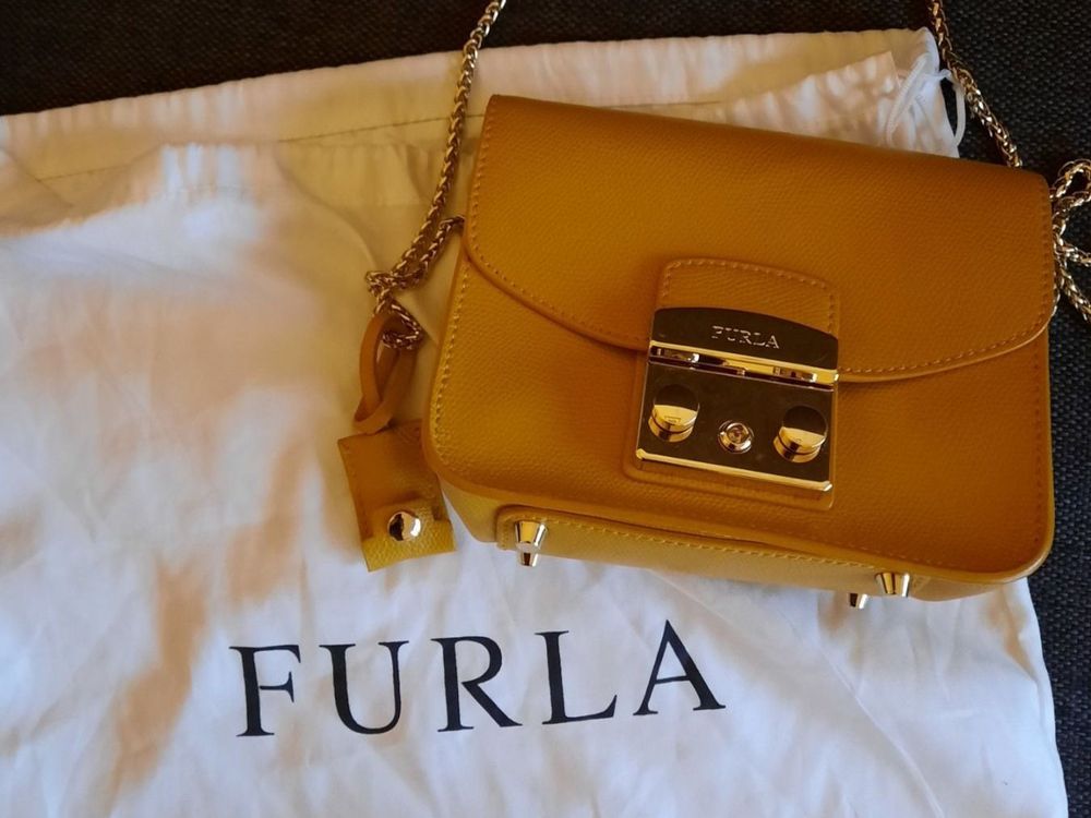 Furla metropolis clearance jaune