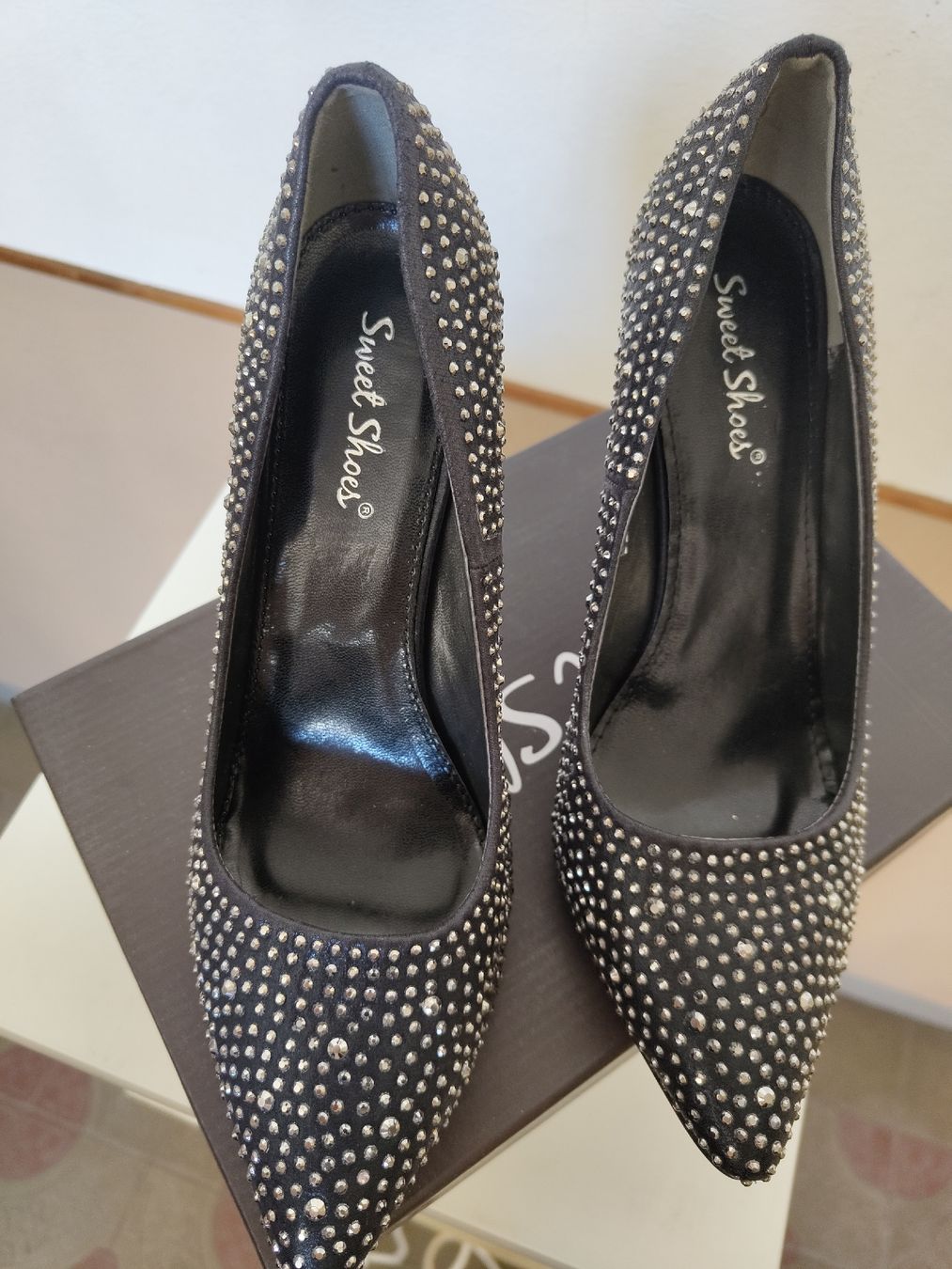 Scarpe da donna: Décolleté nere con strass, n.39 – Usato da Lugano venduto da mar_5j2q 4