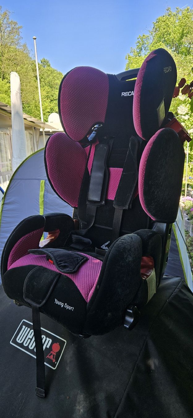 Recaro Auto-Kindersitze: RECARO Kindersitz pink – Gebraucht aus Möhlin von marten74 3