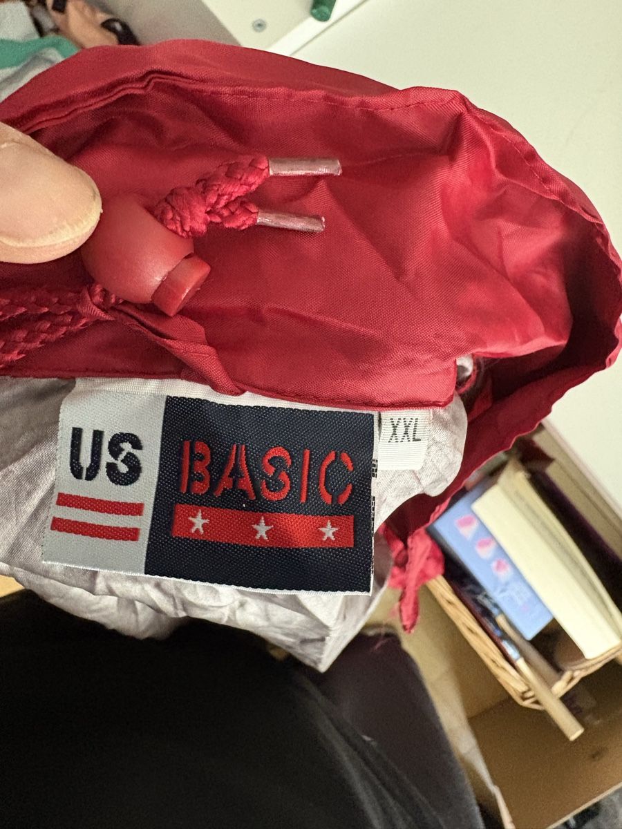 Giacche: Coupe-vent US Basic TCS Swiss Team rouge Size XXL – Usato da Neuchâtel venduto da sharposneaks 1