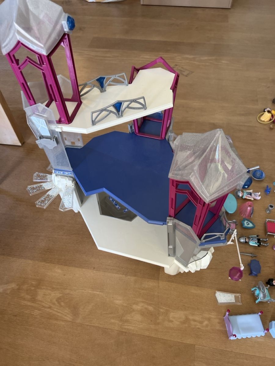 Playmobil Giocattoli: Playmobil Magic Eispalast 9469 – Usato da Wallisellen venduto da sarinavs 4