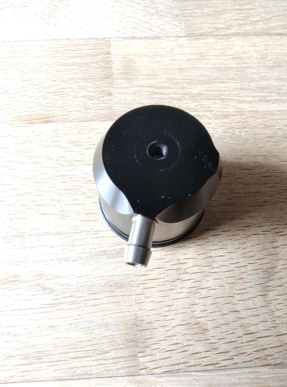 Rizoma Tutti i ricambio per moto: Bremsflüssigkeits- Behälter RIZOMA PISTON – Nuovo (secondo la descrizione) da Zürich venduto da mes_mg9k 5