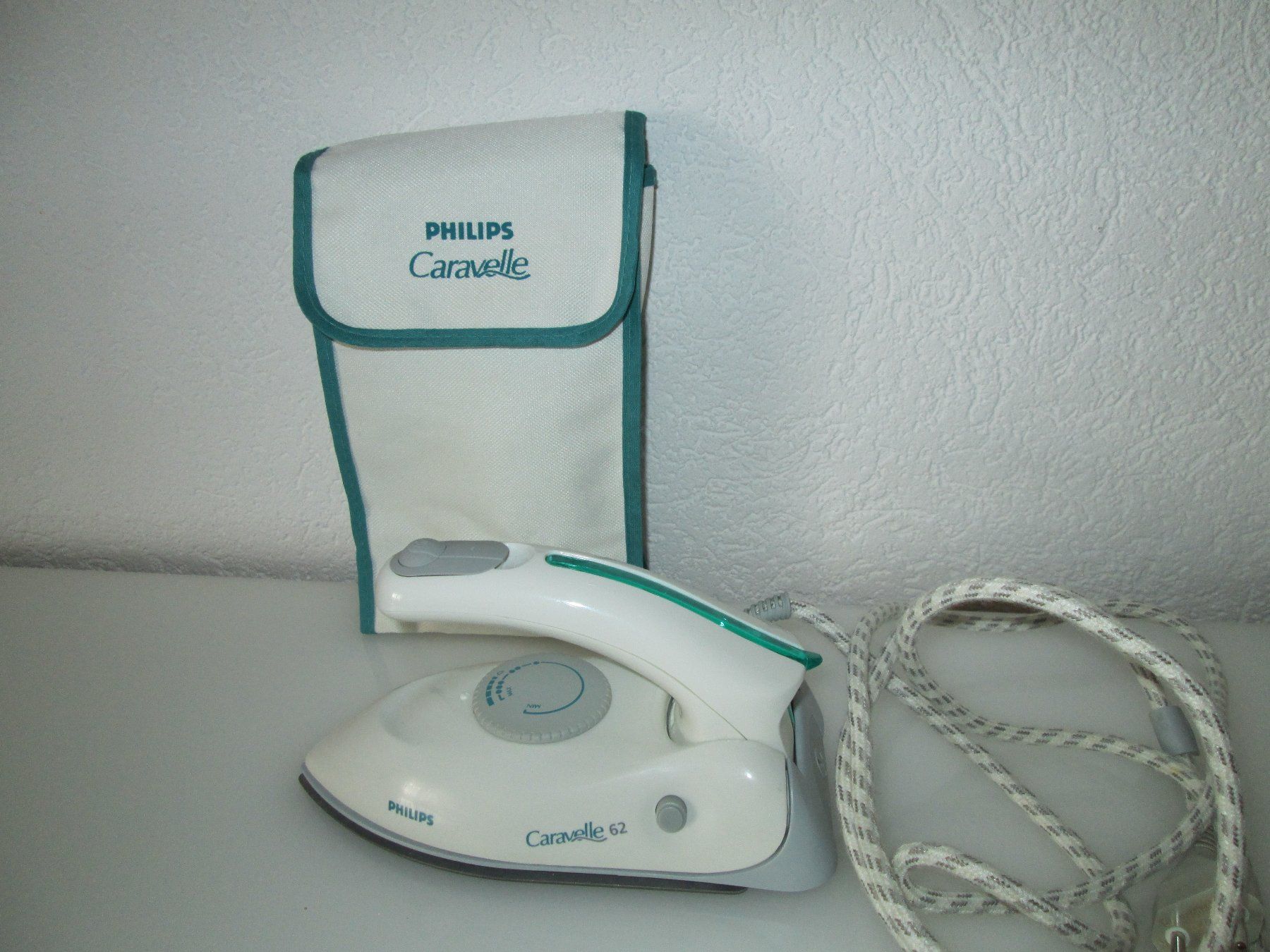 Philips Bügeleisen: Reise-Bügeleisen FHILIPS – Gebraucht aus Movelier von KRASI61