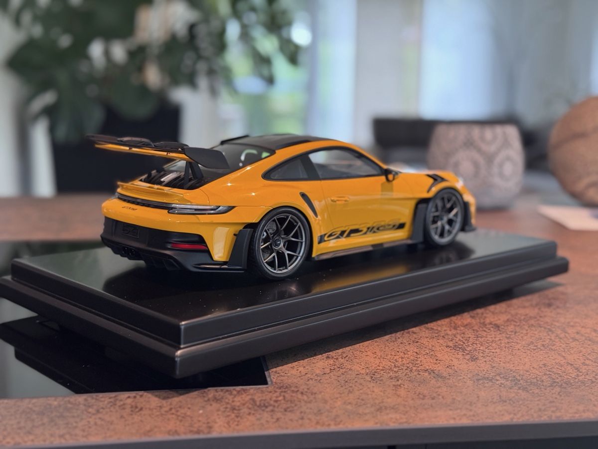 Spark Modellini d'auto: Porsche GT3 RS 1:12 Spark – Nuovo e nell'imballaggio originale da Andwil TG venduto da LBJ1981 1