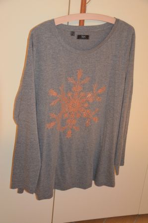 TAILLE 48-50 - SWEATSHIRT NEU - 70% BAUMWOLLE
