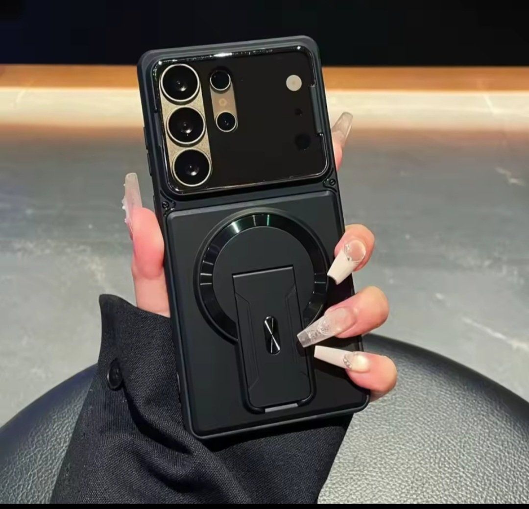 Samsung Cover & Protezioni schermo: Samsung S24 Ultra Hülle Schwarz – Nuovo e nell'imballaggio originale da Einsiedeln venduto da Acodi3004 4