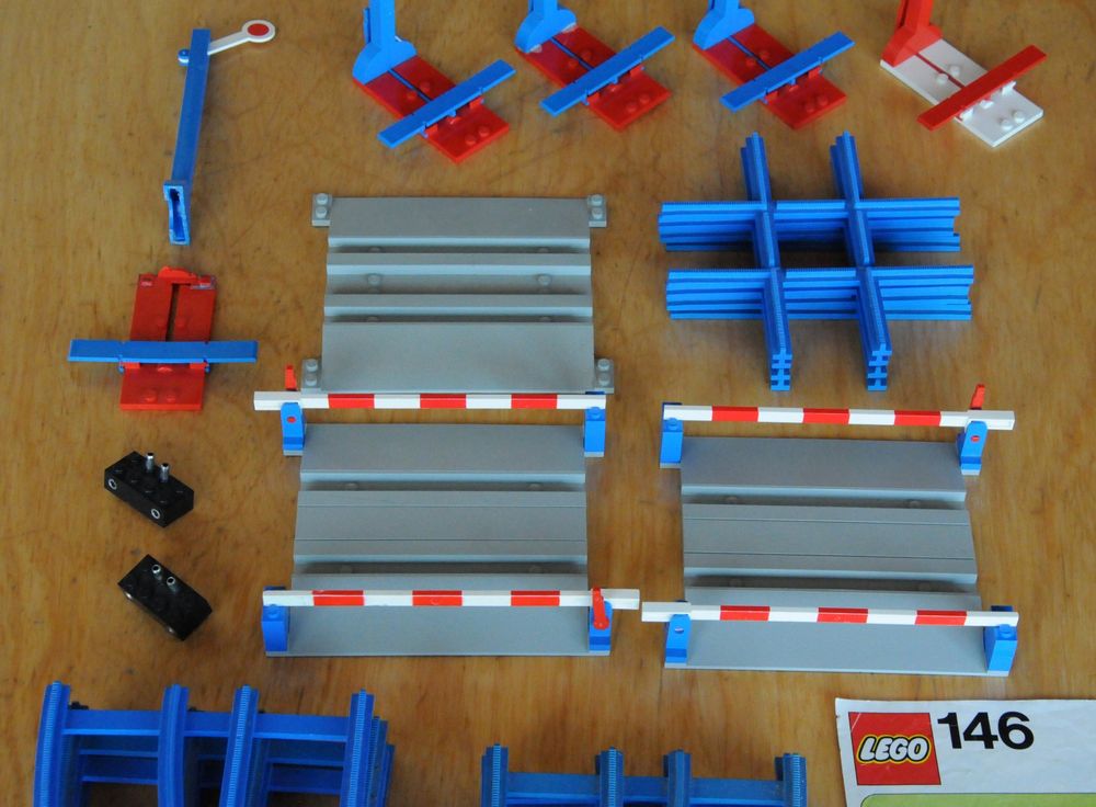 Lego blaue Schienen / rails bleus (Defekt) in Ostermundigen für CHF 42 ...