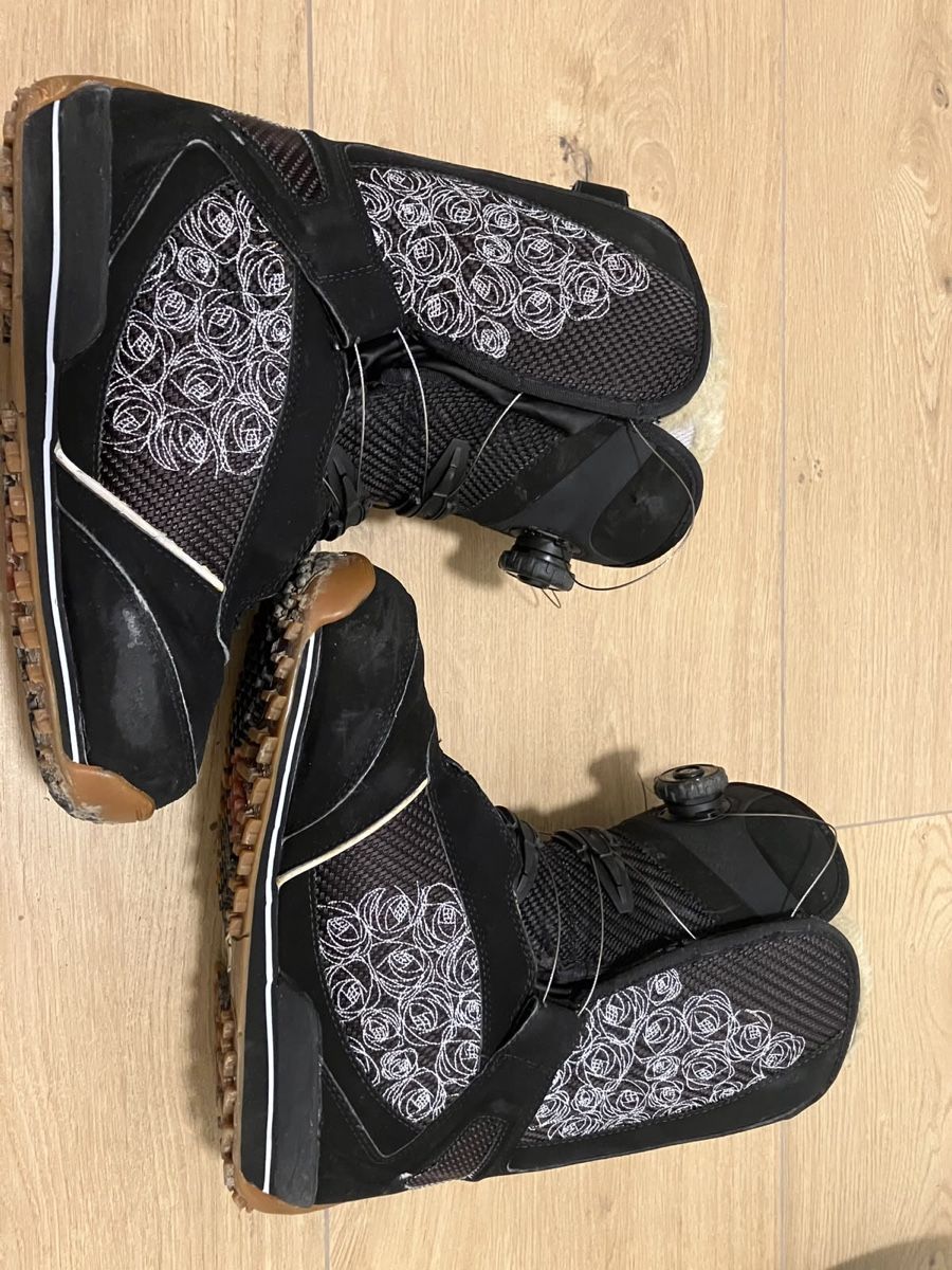 Vans Scarpe da donna: Snowboardboots Vans Kira Damen – Usato da Aeschi SO venduto da retoS07 1
