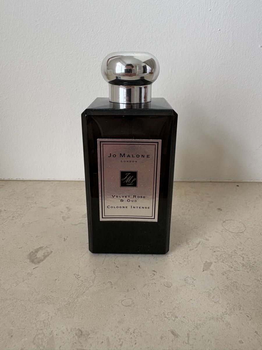 Jo Malone Profumi & Eau de Toilette: Jo Malone Velvet Rose & Oud Cologne, 100ml – Usato da Zürich venduto da Sera.13