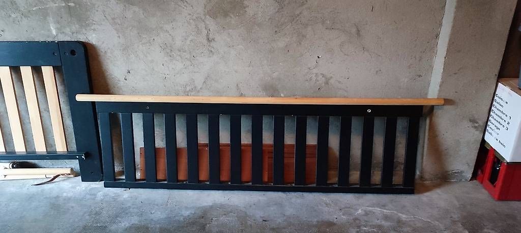 Sofas: Sommier pour canapé lit futon – D'occasion à Lausanne par ben_mc7q