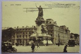 Paris - La Statue et la Place de la République