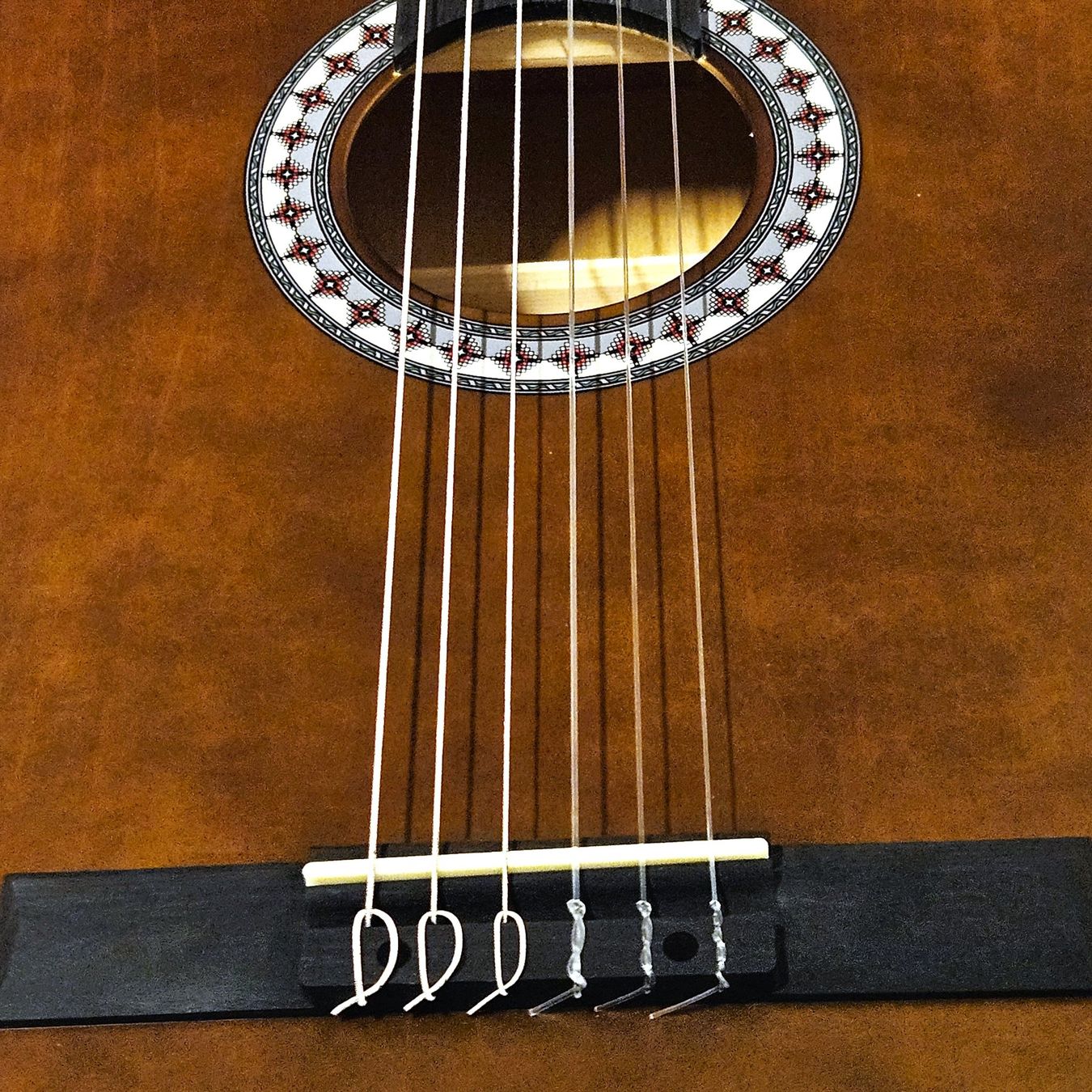 Musikinstrumente: Klassikgitarre (Konzertgitarre  4/4-tel GEWA BASIC (NEU) – Neu und originalverpackt aus Wöschnau von Musikhaus-Luethy5012 8