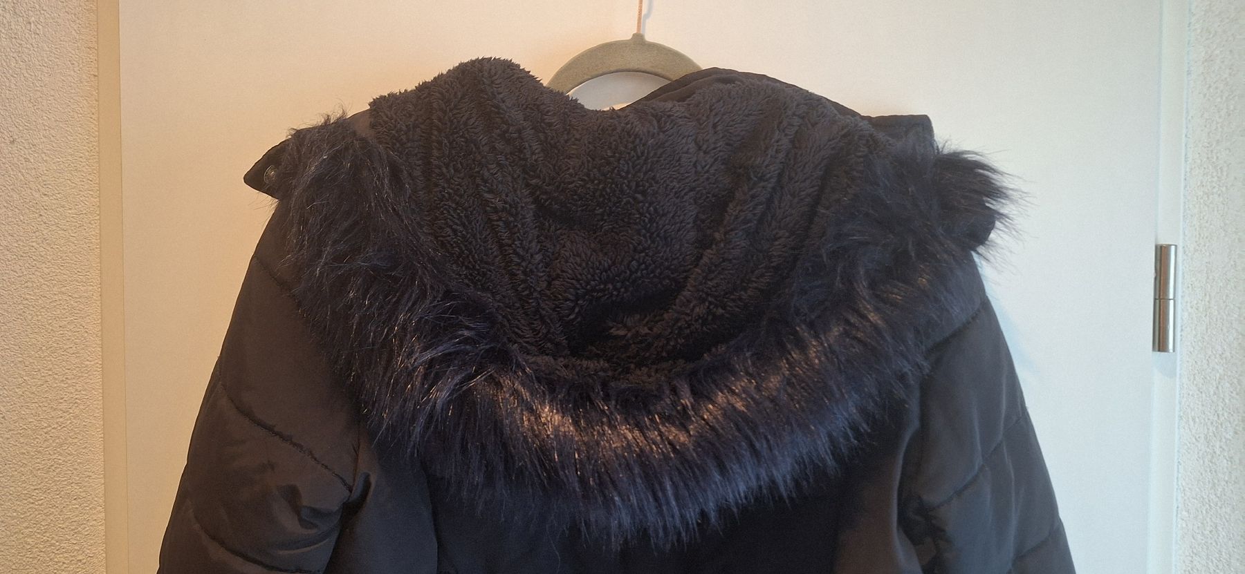 Tom Tailor Giacche & Cappotti: Tom Tailor Mädchen Daunenjacke mit Kapuze  Grösse L – Usato da Hofstetten SO venduto da morgana71 5