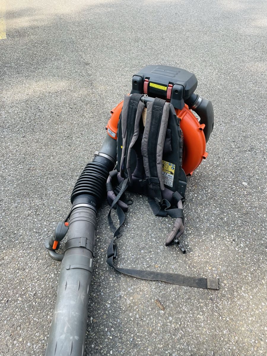 Husqvarna Soffiatori & Aspiratori per foglie: Laubbläser Husqvarna 580 BTS professionell – Usato da Würenlos venduto da Shop_Shop 6