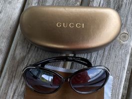 Coole Retro Gucci Sonnenbrille mit Etui