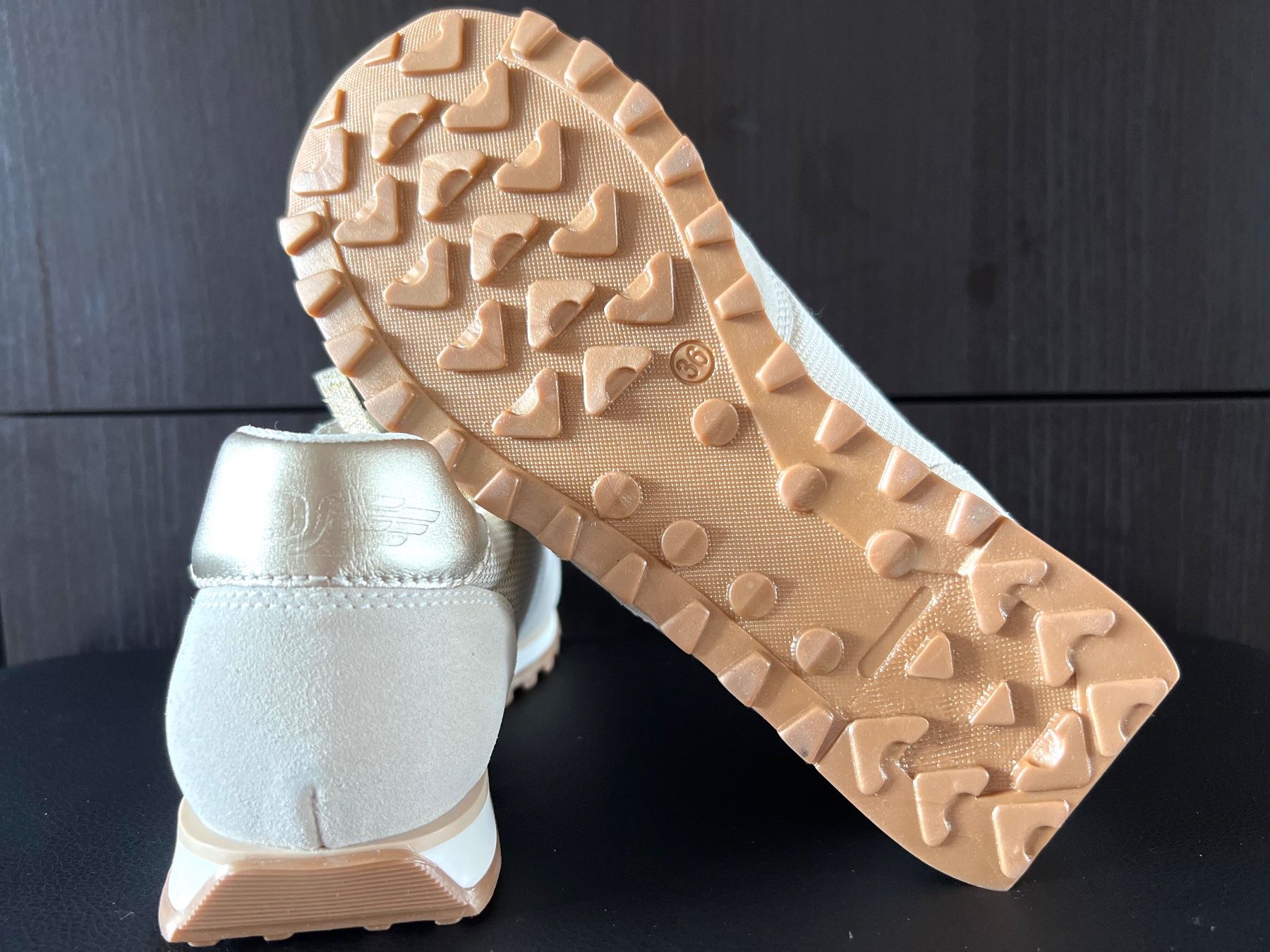 Scarpe per ragazze: Liquidation- BALDUCCI SNEAKER Gr. 27,28,30,34 – Nuovo e nell'imballaggio originale da Steinhausen venduto da Jan_CesilWeber 2