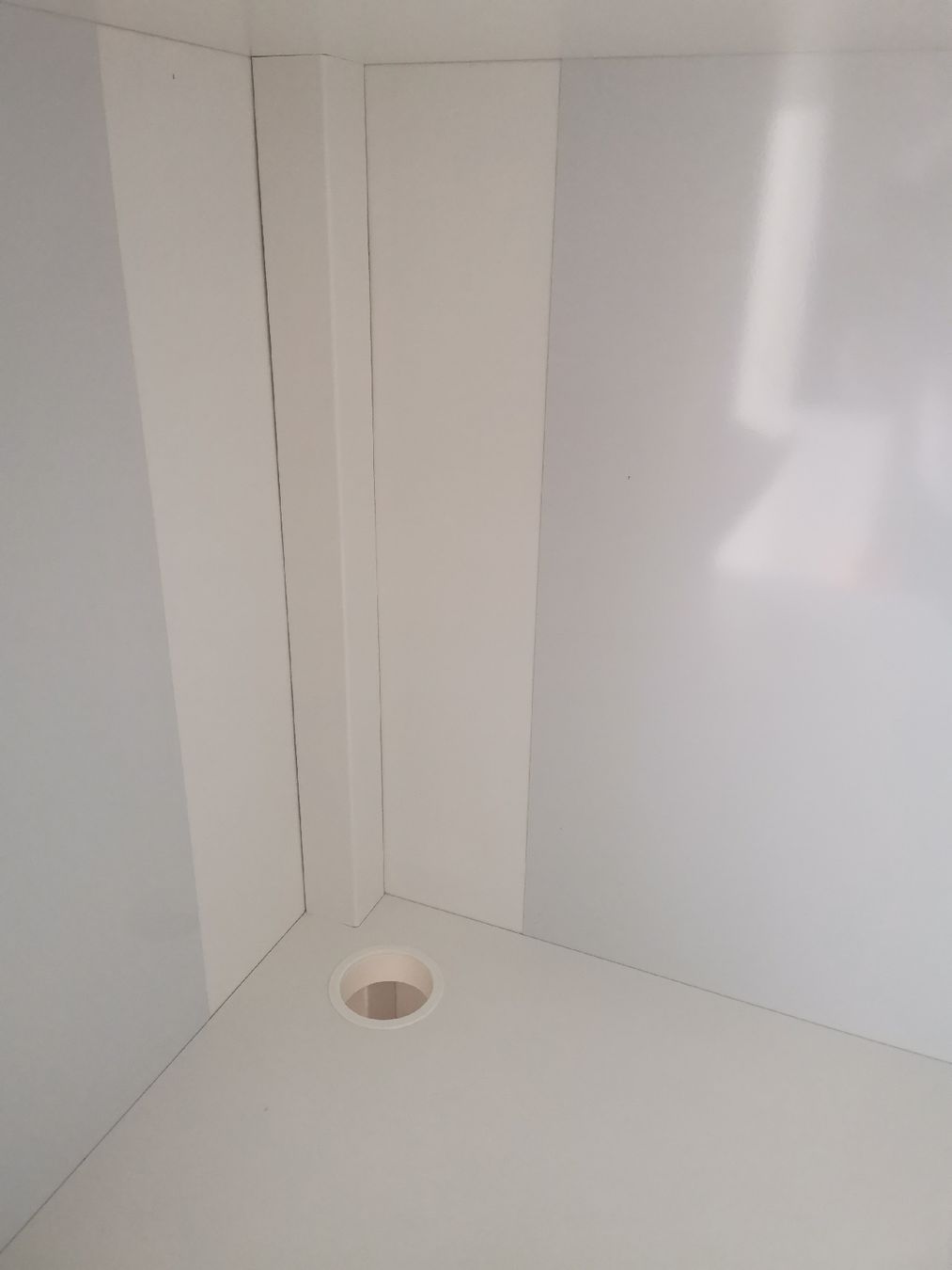 Scrivanie: Schreibtisch ikea MICKE – Usato da Glattbrugg venduto da riseca 2