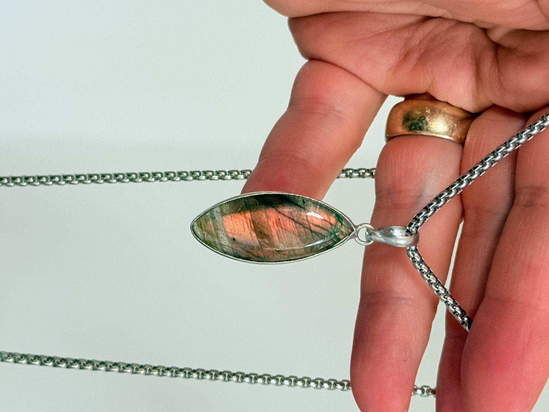 Ketten: Pendentif Labradorite forme marquise – Neu und originalverpackt aus Genève von AWWA 6