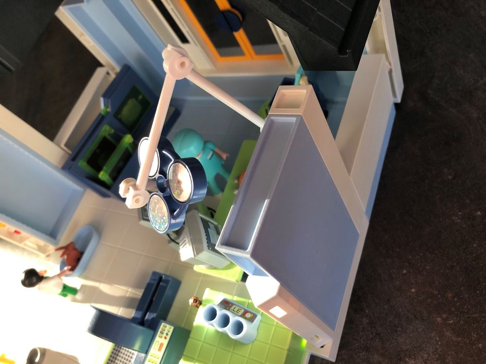 Playmobil Jouets: Playmobil,noch gut,kleintierklinik,nicht mehr alle teile – D'occasion à Subingen par Bea8 9
