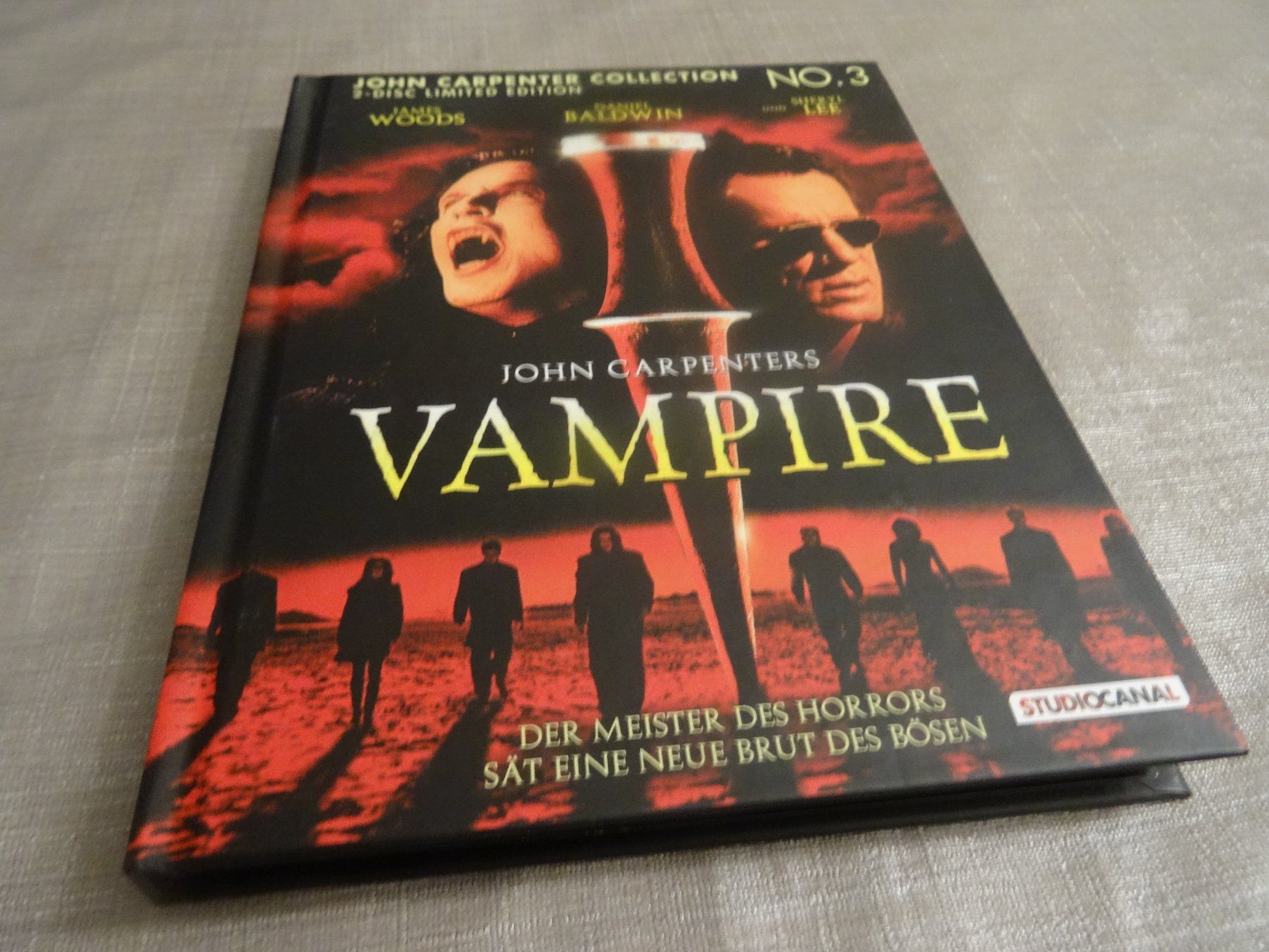 Tutti i DVDs: John Carpenter - Vampire - Limited Collection Mediabook – Usato da Olten venduto da Disc-Verkauf