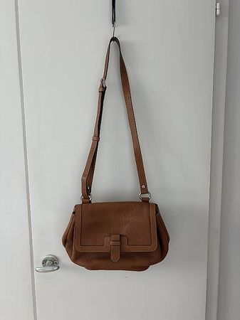 BOGNER Leder Umhängetasche Cognac
