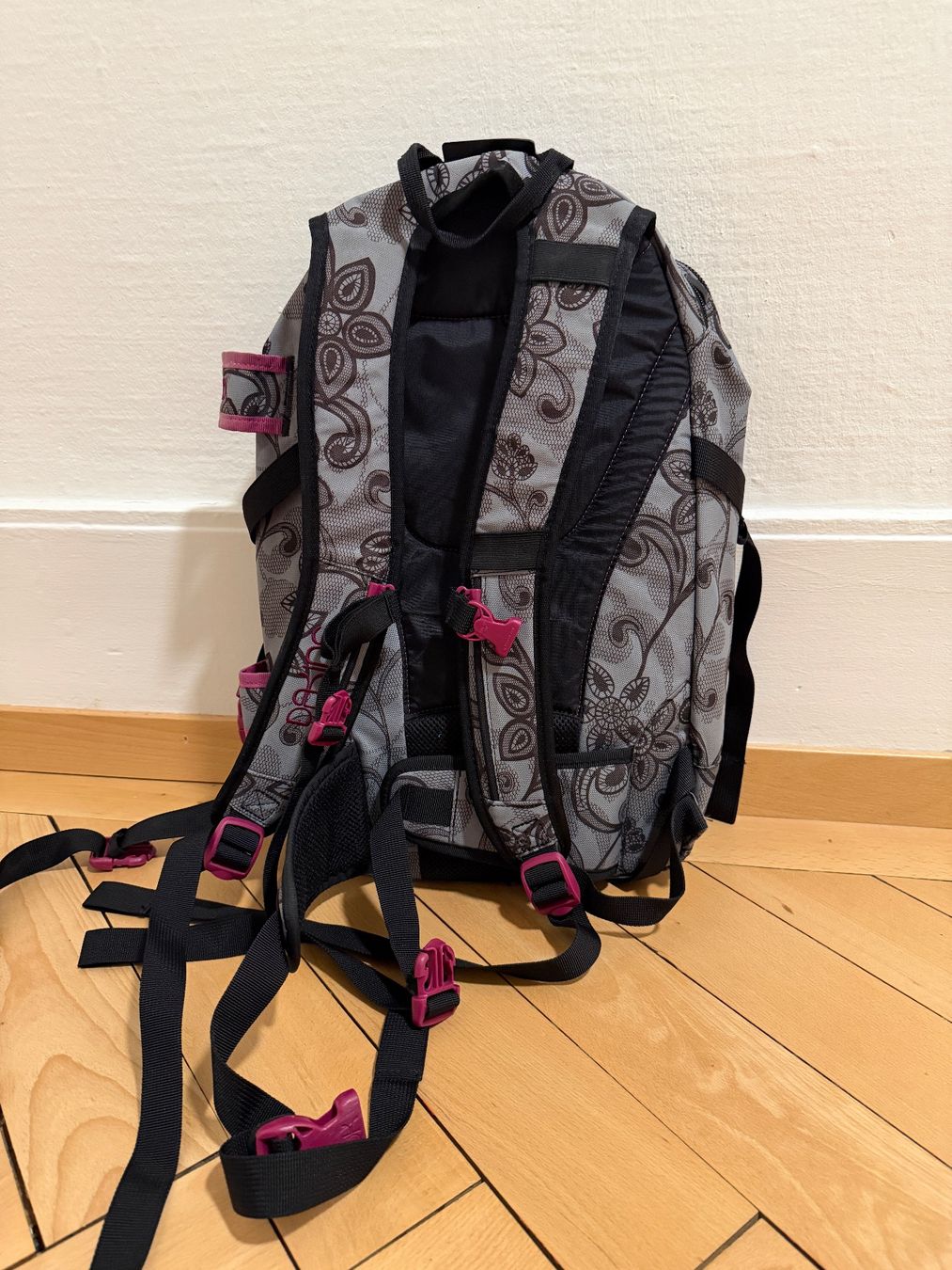 Dakine Zaini: Rucksack Dakine – Usato da St. Gallen venduto da Fanie_28 1