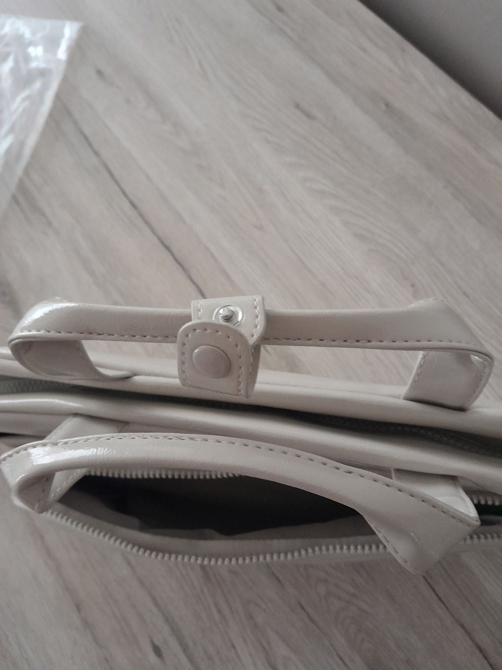 Borse da donna: Tasche beige - neu – Nuovo e nell'imballaggio originale da Zürich venduto da Sustainability 6
