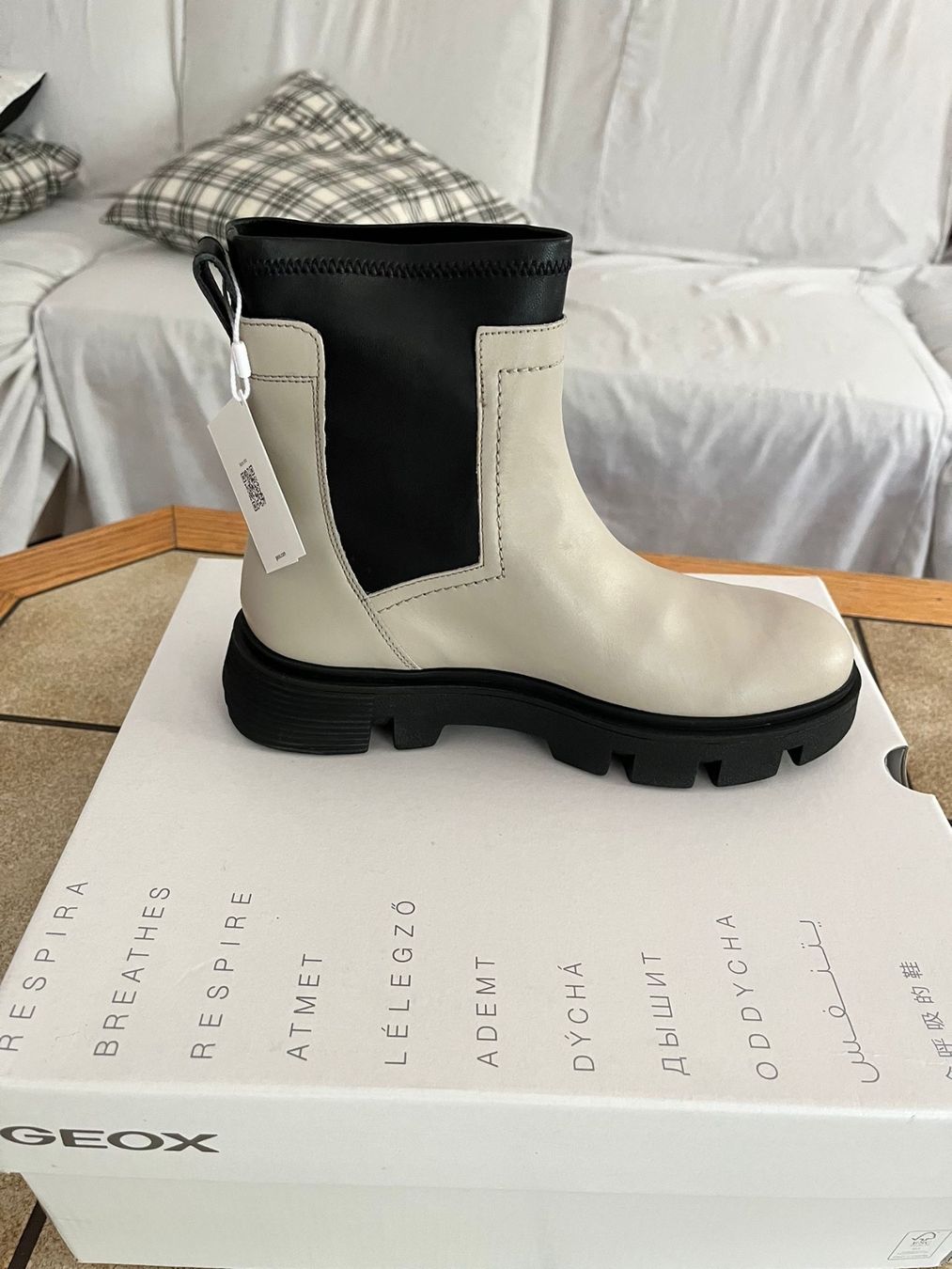 Geox Scarpe da donna: Stivaletti Geox nuovi – Nuovo e nell'imballaggio originale da Davesco soragno venduto da Gaby230
