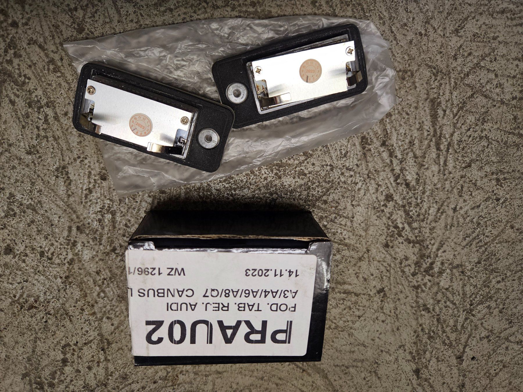Audi Toutes les pièces auto: Led Kennzeichenleuchten Audi b7 – Défectueux à Männedorf par go-rs484 2