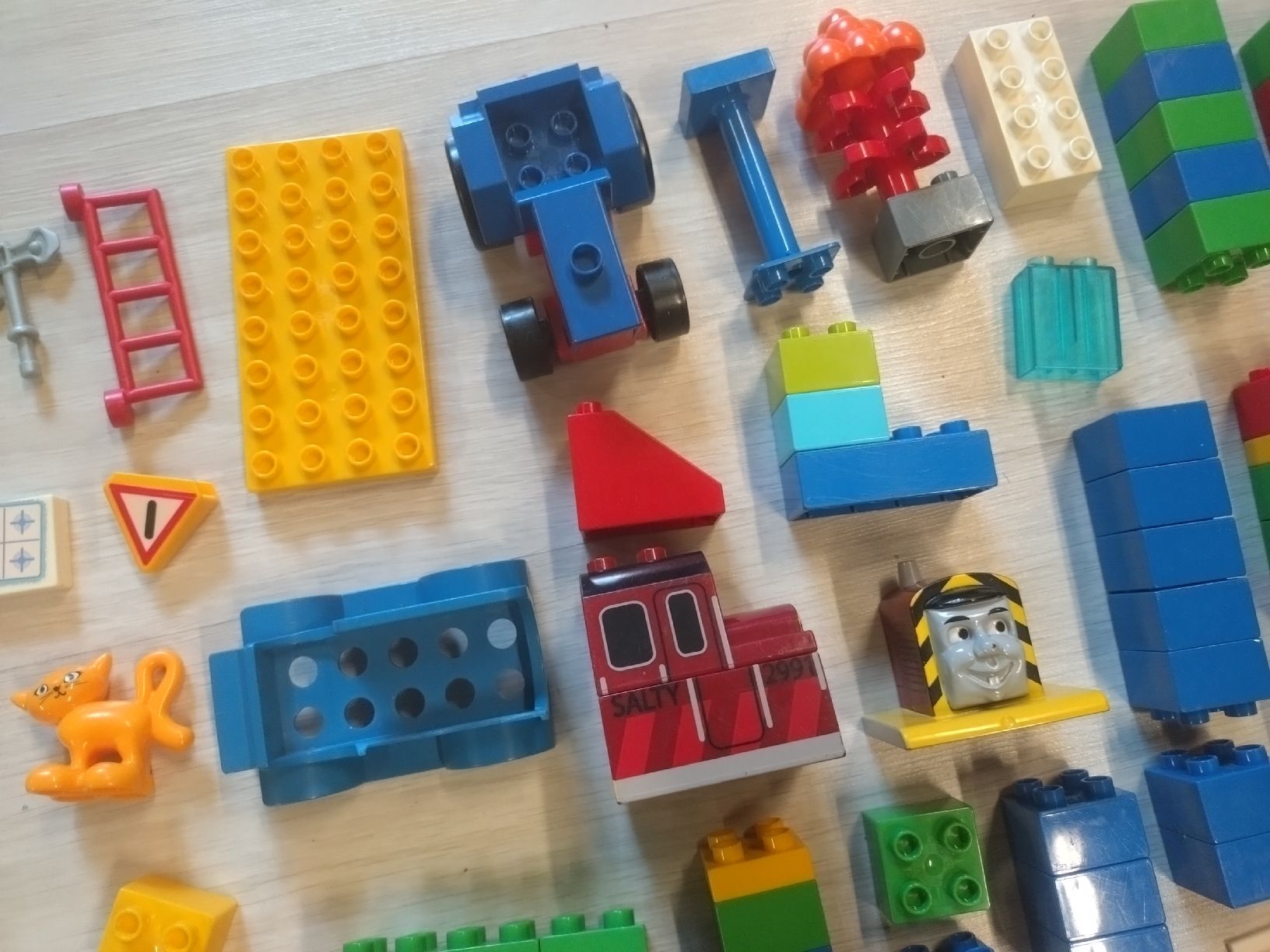Lego Kit di costruzioni: Lot Duplo Unico Thomas the train  – Usato da Farvagny-le-Grand venduto da LaCaverne 3
