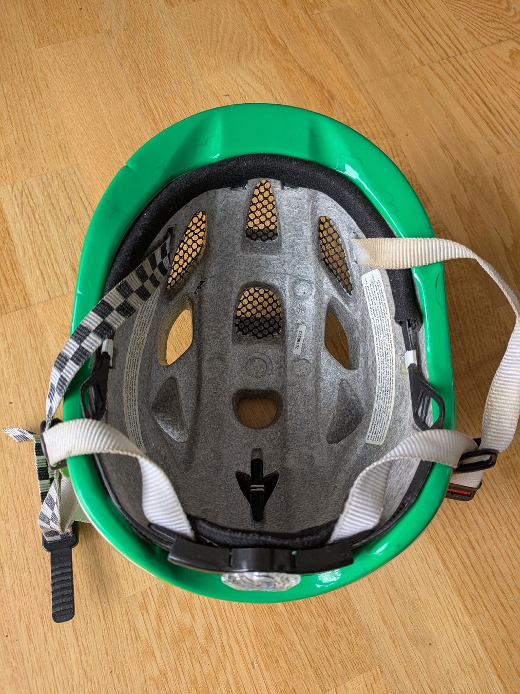 Alpina Caschi: Velohelm Alpina 49 - 54 cm – Usato da St. Gallen venduto da noita01 3