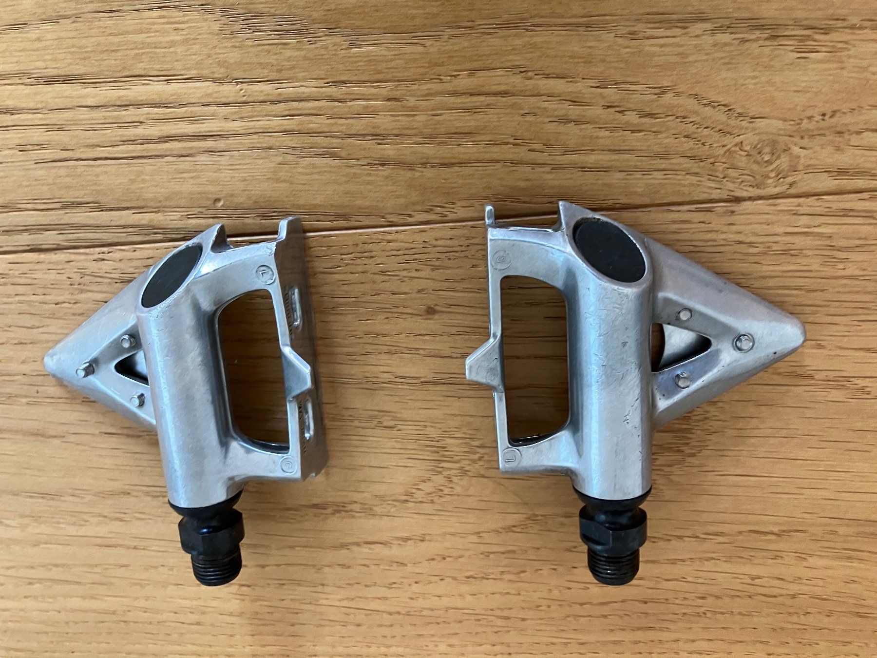 Ersatzteile: Shimano 105 Pedalen – Gebraucht aus Obermumpf von Estrela67 3