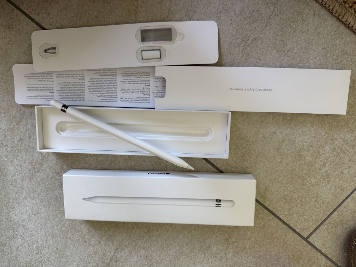 Apple Penna & Evidenziatori: Apple Pencil 1. Generation - Neuwertig – Nuovo (secondo la descrizione) da Embrach venduto da somethingforyou