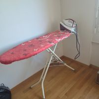 Bügeleisen Tefal mit Bügelbrett, guter Zustand