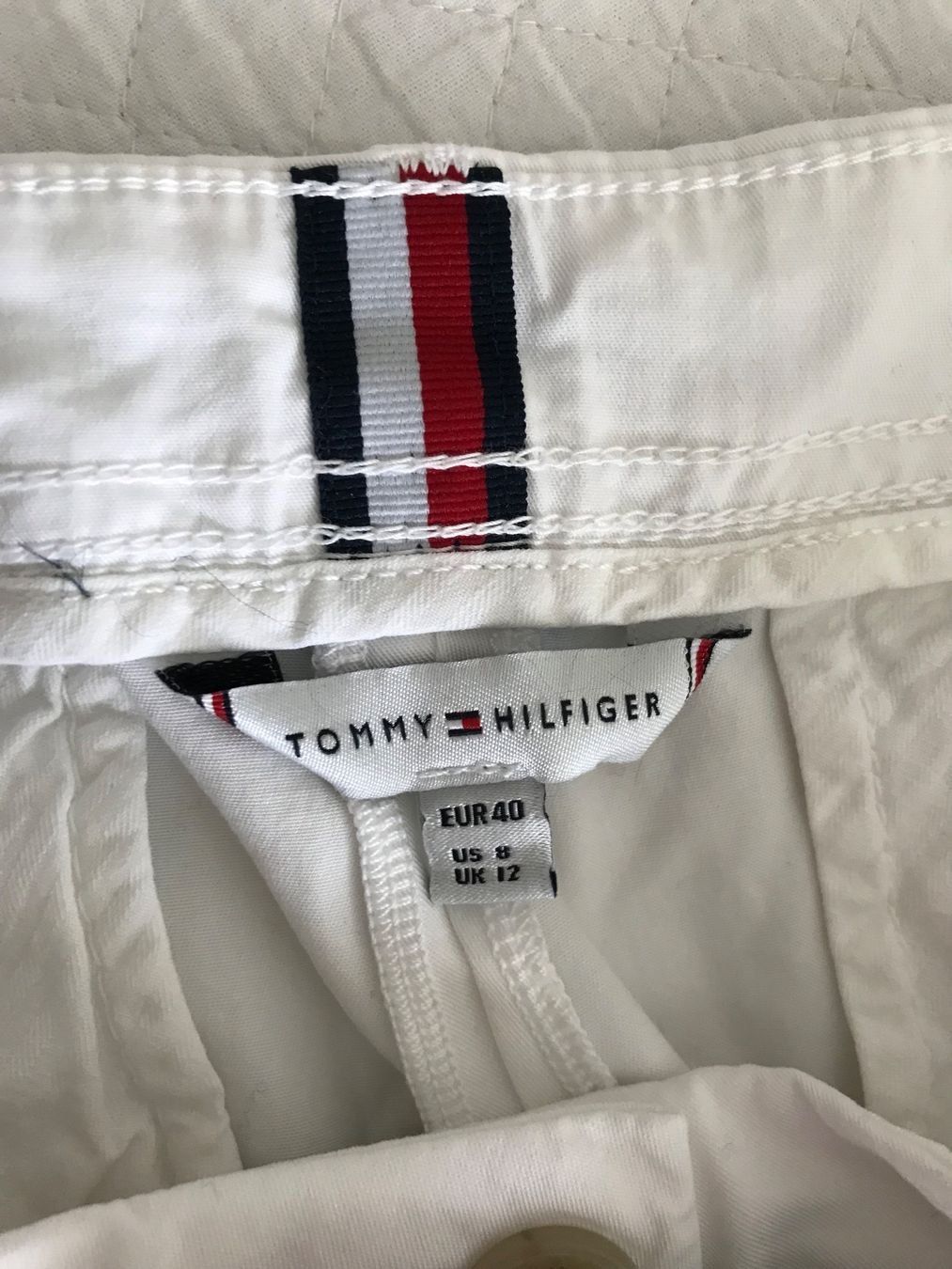Tommy Hilfiger Pantaloni: Hilfiger Damenhose dazu passende Bluse – Nuovo (secondo la descrizione) da Langnau am Albis venduto da Judithsebi 3