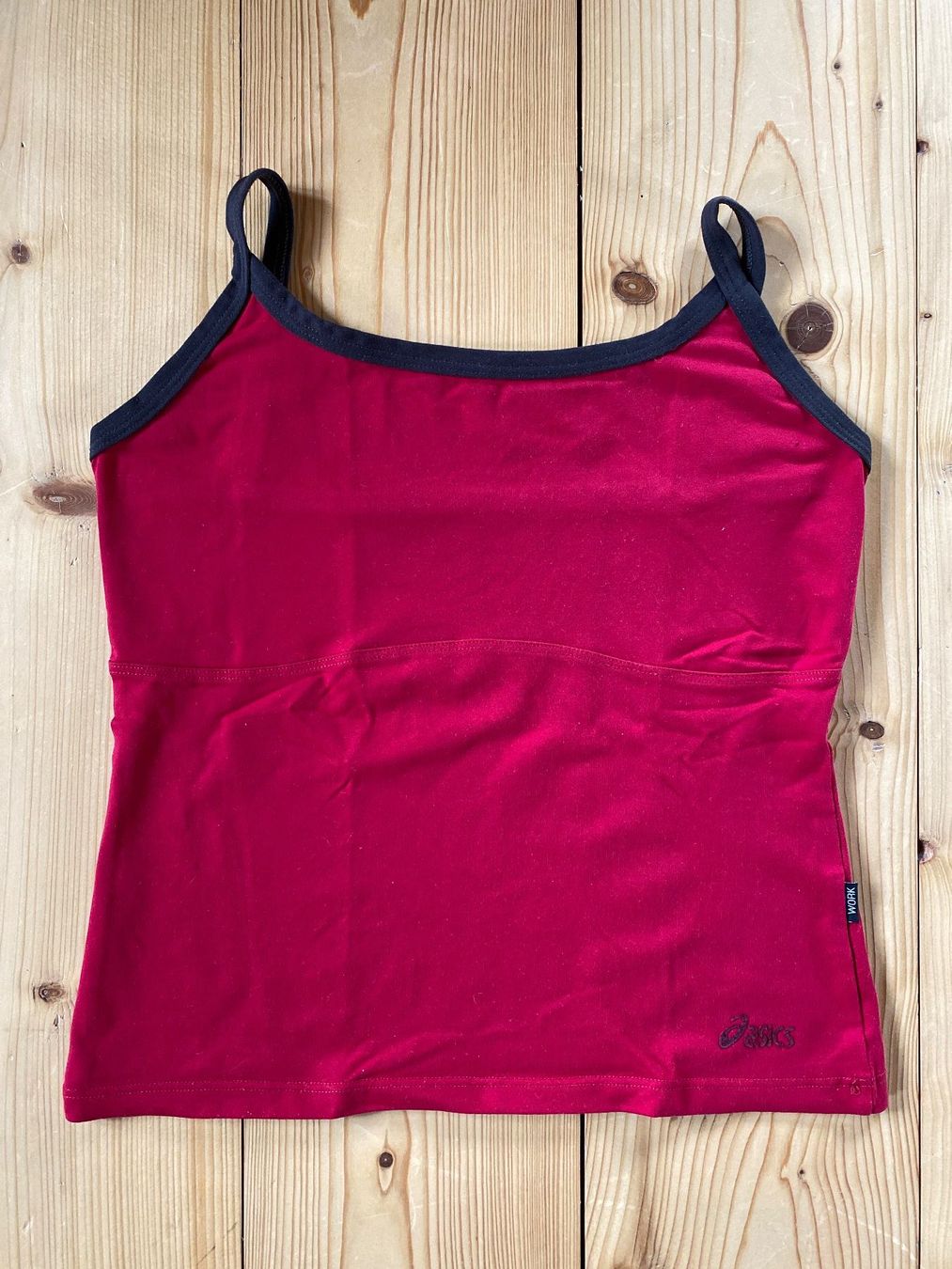 Asics Top: Asics Sporttop – Usato da Bern venduto da ha6_zm75