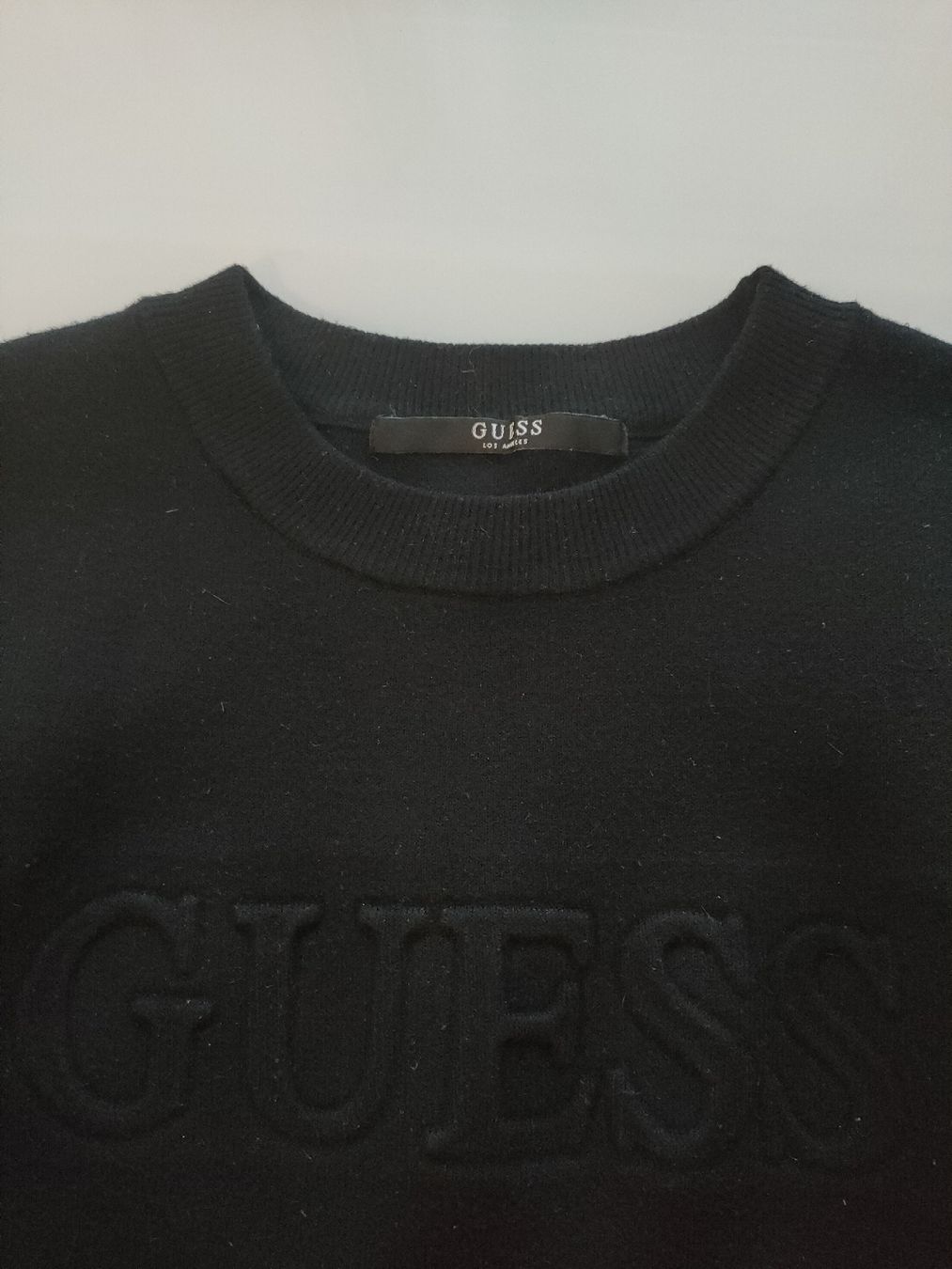 Guess Maglioni & Felpe: GUESS Pullover S mit grossem Logo warm, schwarz 1xgetragen – Nuovo (secondo la descrizione) da Russikon venduto da noahn99 1