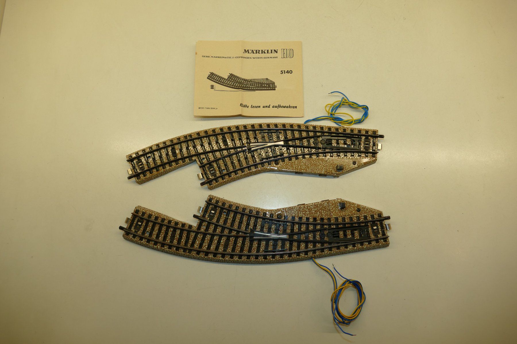 Märklin Modelleisenbahnen: Märklin H0: M-Bogenweichenpaar Einheit 3 – Gebraucht aus Niederhasli von rail-duerst