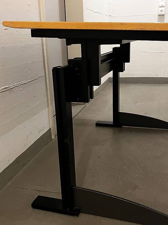 Scrivanie: Lista Bürotisch, Höhe anpassbar – Usato da Jona venduto da BraJon 2