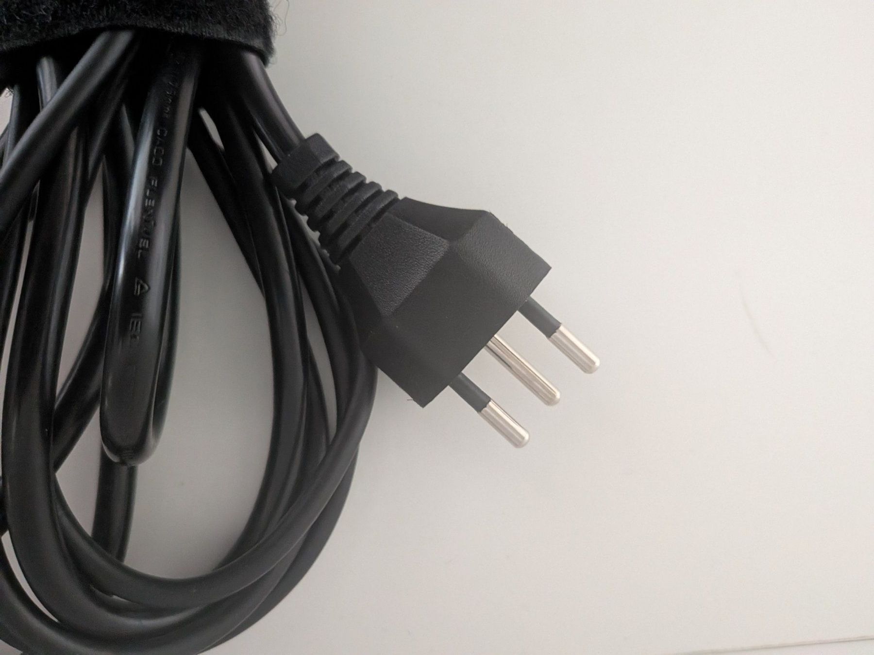 Hewlett Packard Ladegerät: Original HP laptop chargeur 45W – Gebraucht aus Genève von hbs_pro 2