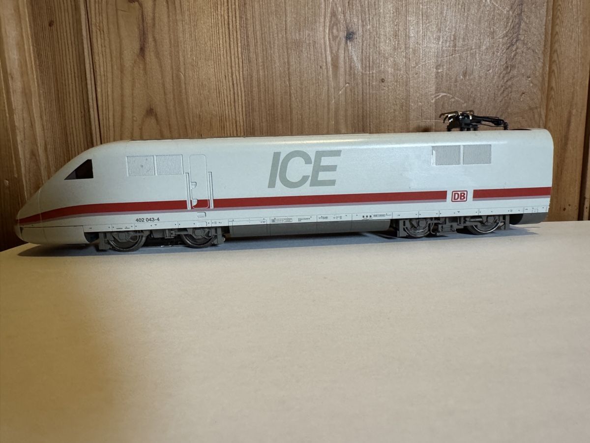 Märklin Modellini di ferrovie: ICE 2 Triebkopf Märklin – Difettoso da Dübendorf venduto da Sportsfreund2022 1