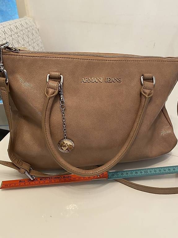 Borse da donna: Armani tasche – Usato da Zürich venduto da MAJAM65