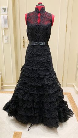 Abito da Sera in Pizzo Nero a Strati Bellissimo  EXCLUSIVO
