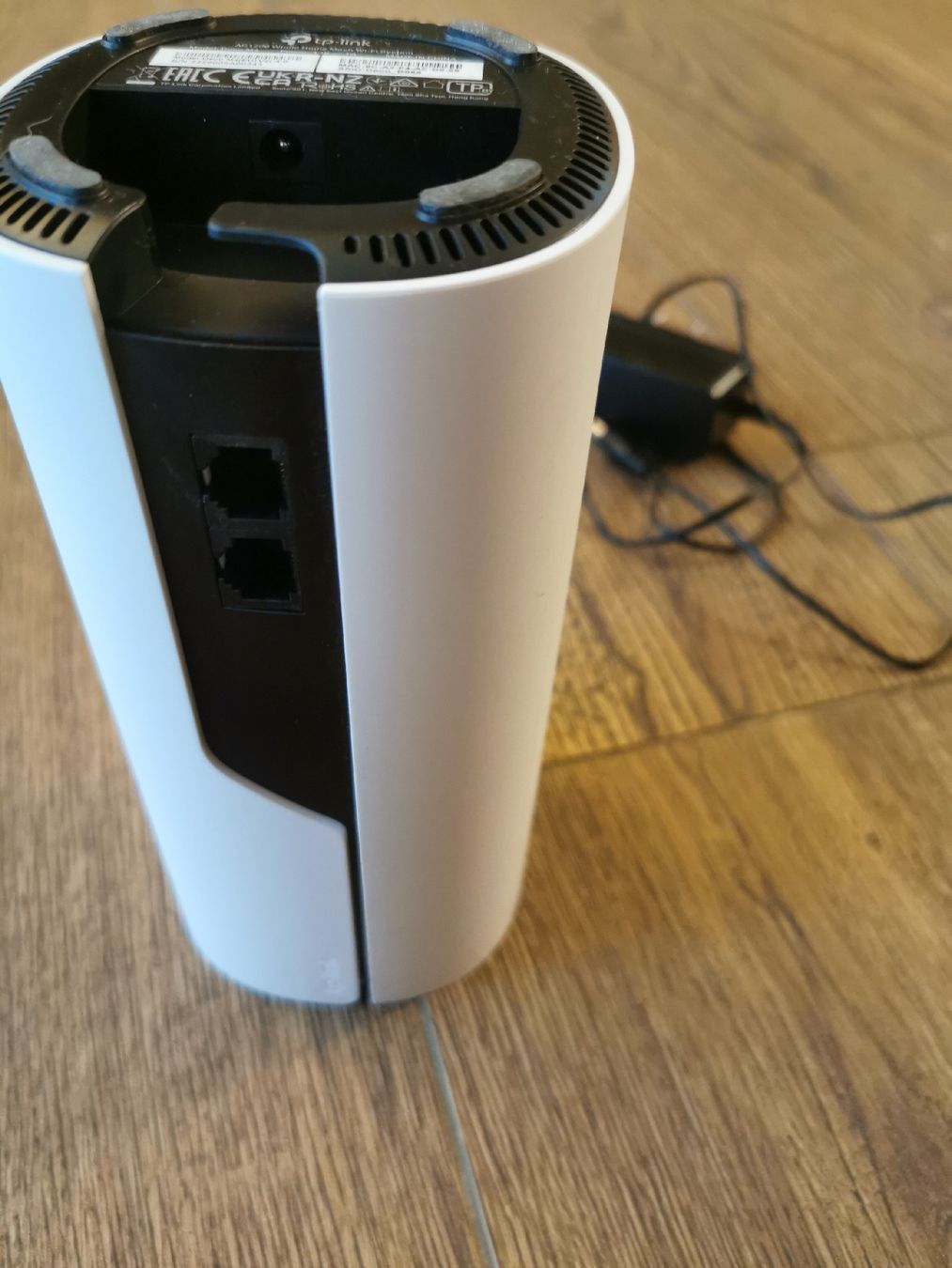 TP-Link Modems & Router: TP-Link Deco M4 Weiss guter Zustand – Gebraucht aus Gossau ZH von GDE19 3